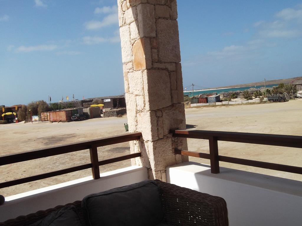 Apartment Ocean Front Praia Estoril ซาลเรย์ ภายนอก รูปภาพ