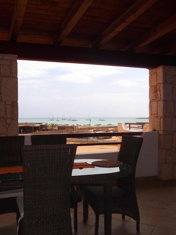 Apartment Ocean Front Praia Estoril ซาลเรย์ ภายนอก รูปภาพ