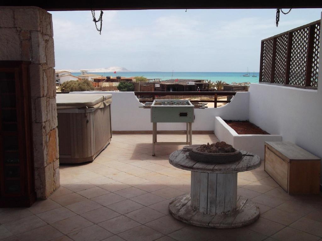 Apartment Ocean Front Praia Estoril ซาลเรย์ ภายนอก รูปภาพ