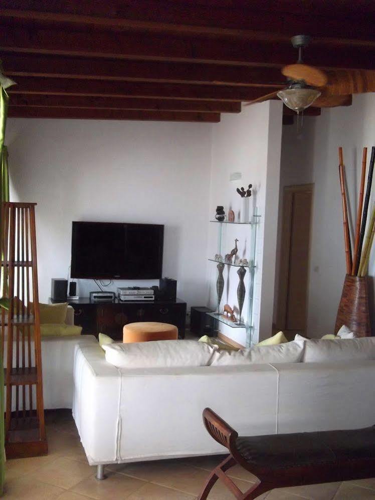 Apartment Ocean Front Praia Estoril ซาลเรย์ ภายนอก รูปภาพ