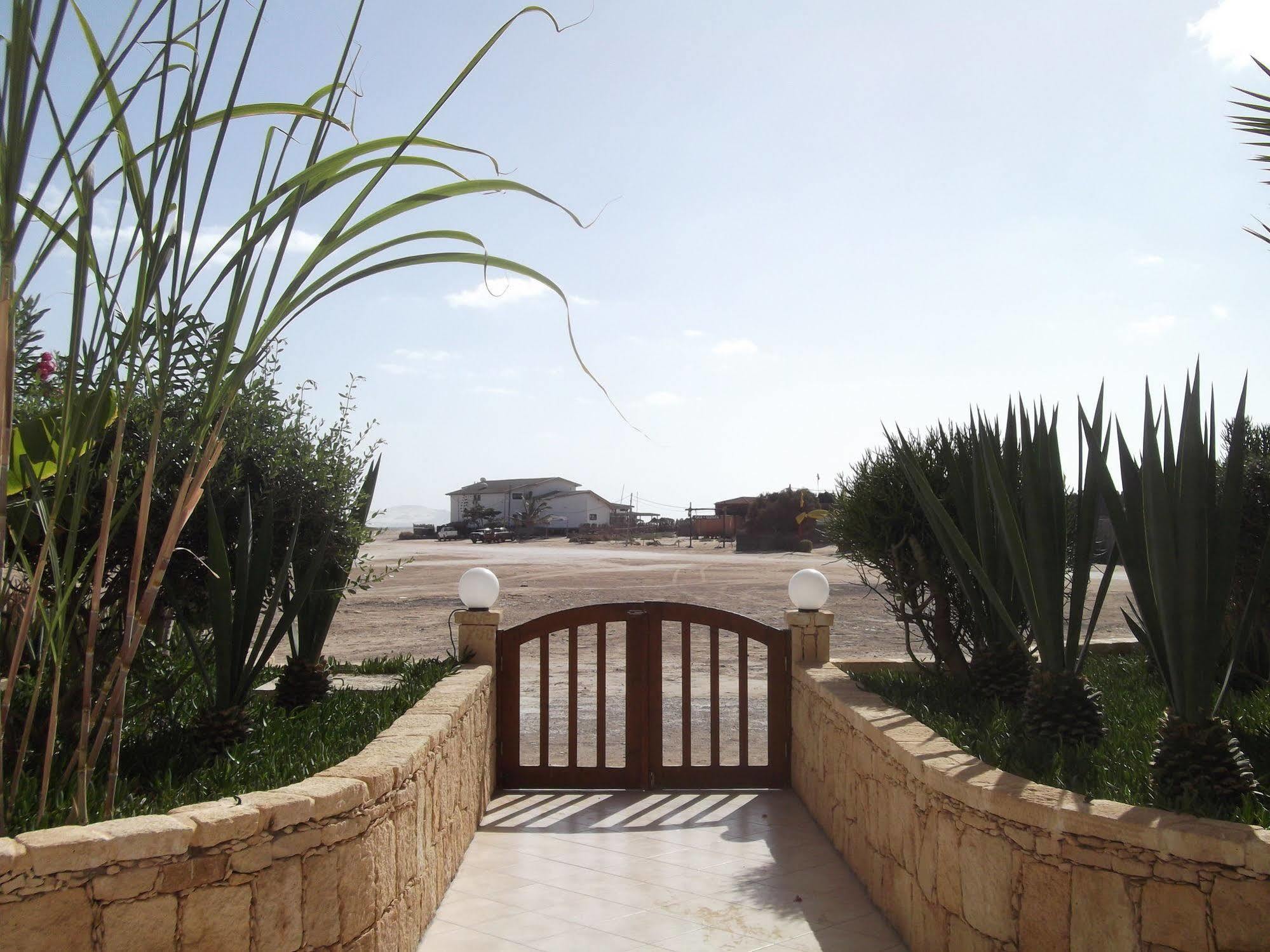Apartment Ocean Front Praia Estoril ซาลเรย์ ภายนอก รูปภาพ
